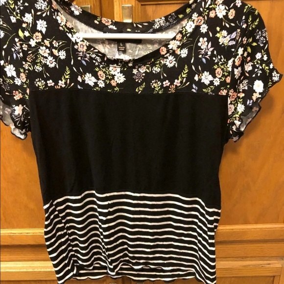 Almost famous juniors size large blouse - Picture 1 of 5